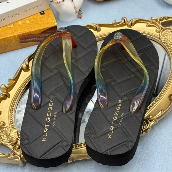 🆕 KURT GEIGER LONDON 🧿 NWOB Japonski Kensington Rainbow Flipflop, Black - Sz 7 - Picture 10 of 12